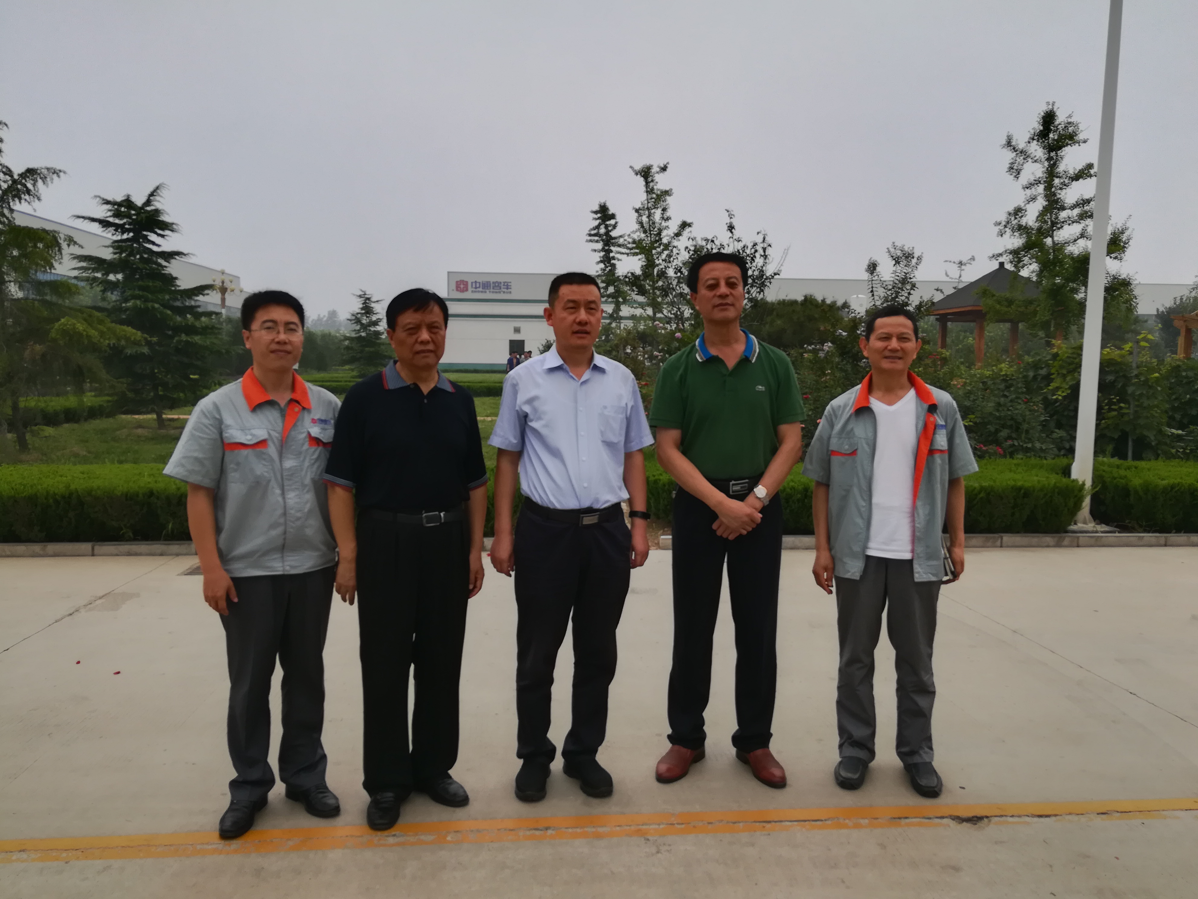 走访一线科技工作者 走访一线科技工作者